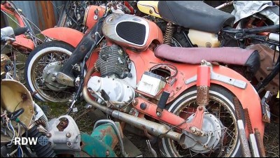 Quelle est cette moto des années 60 ?
