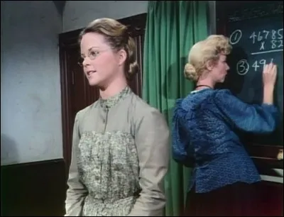 Dans quel épisode Mary enseigne-t-elle pour la première fois ?