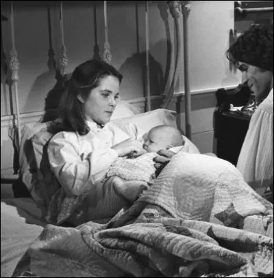 Dans quel épisode Mary devient-elle maman ?