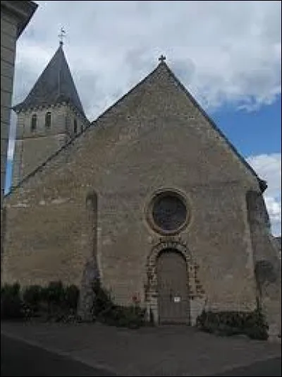 Je vous donne maintenant rendez-vous devant l'&eacute;glise Notre-Dame de Courdemanche. Commune des Pays-de-la-Loire, dans l'arrondissement de La Fl&egrave;che, elle se situe dans le d&eacute;partement ...