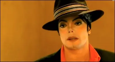 De quel clip cette tenue est-elle emblématique ?