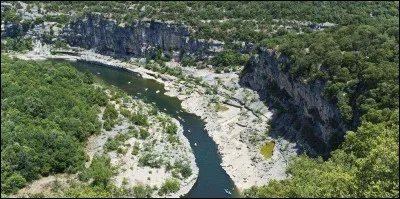 70 divisé par 10 indique :
