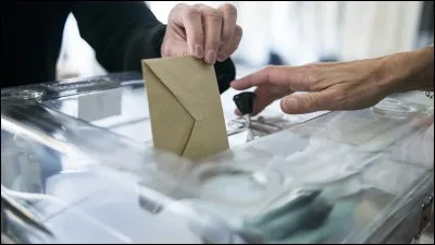 En quelle année les femmes obtiennent-elles le droit de vote en Belgique ?