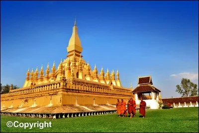 Je suis la ville la plus peuplée de mon pays (Laos) !