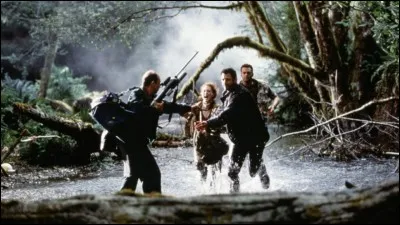 Lequel de ces hommes est l'auteur de "Le Monde perdu" ?