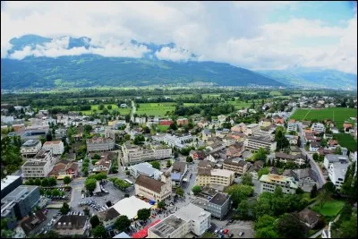 Cette petite ville est la capitale du du Liechtenstein. C'est :