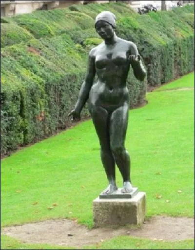 Quel sculpteur est l'auteur de cette statue dont le titre est 'L'été' ?