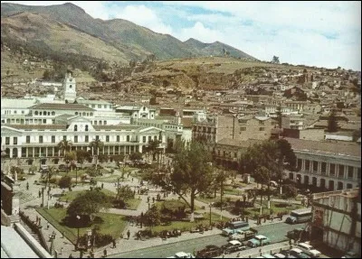 Quito est la capitale de quel pays ?