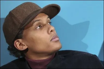 Quel est le titre de son dernier single (2018) ?