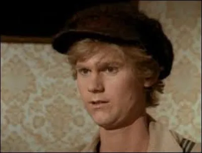 Comment se nomme le petit frère d'Almanzo Wilder ?