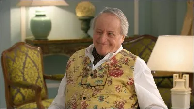 À la fin du dernier épisode (saison2), Luna découvre qu'Alfredo est en réalité...