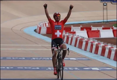 Quel doublé Cancellara a-t-il réalisé en 2010 ?