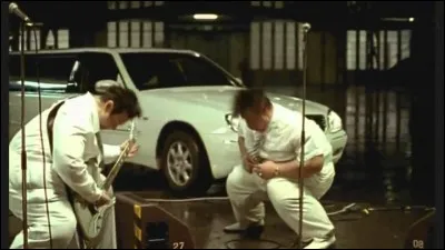 De quel clip cette image est-elle extraite ?