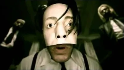 De quel clip cette image est-elle extraite ?