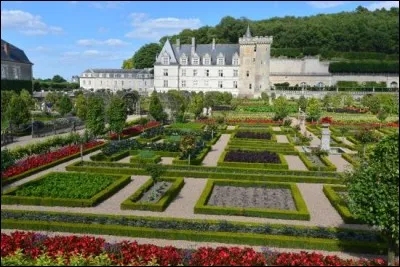 Voici le château de Valençay (Indre).