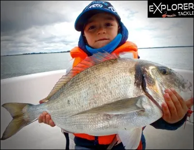 À quel type de pêcheurs la pêche au tenya est-elle réservée ?