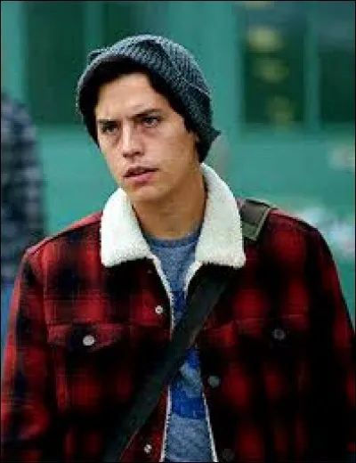 Où se trouve le tatouage du Southside Serpents de Jughead ?
