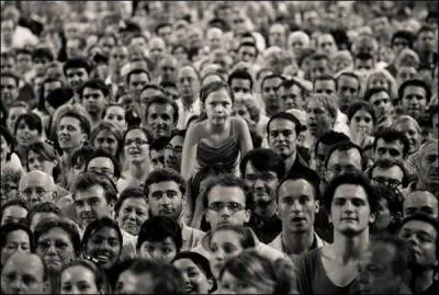 L'Homme est un tre social.