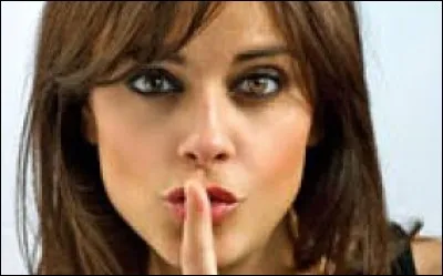 Que recommandait Koxie pour écrire le mot garçon dans sa chanson intitulée ''Garçon'' ?