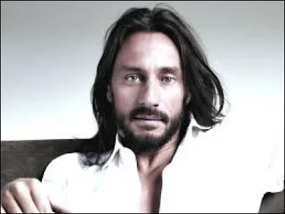 Quelle chanson du DJ Bob Sinclar est devenue le générique de l'émission entre 2005 et 2007 ?