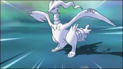 Quelle partie de son corps Reshiram utilise-t-il pour lancer un tourbillon de feu ?