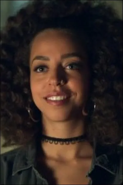 Comment s'appelle cette actrice ?