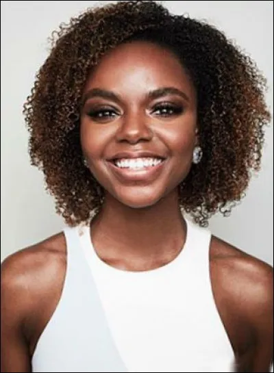 Comment s'appelle cette actrice ?