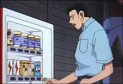 Dans l'affaire "Filature ratée", quelle boisson Kogoro va-t-il prendre pour se remettre d'aplomb ? (Même boisson qui sera à l'origine du meurtre dans l'affaire)