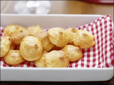 Bourgogne
C'est un mets fait de pâte de choux et de fromage.
Je suis...