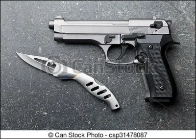Quelle arme préfères-tu entre le couteau et le pistolet ?