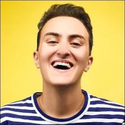 Comment s'appelle ce youtubeur ?