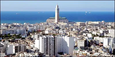 Cette ville d'Afrique, capitale économique et plus grande ville du Maroc, c'est