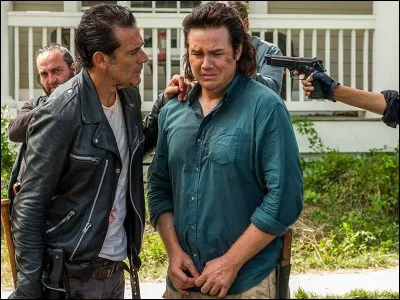 Pourquoi Negan a-t-il ramené Eugene chez les sauveurs ?