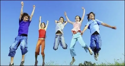 Pour quoi tout le monde se lève dans la pub ?