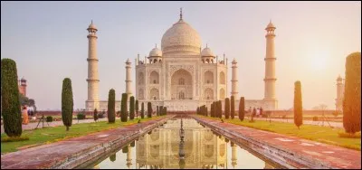 Quel est le nom de ce tombeau indien ?