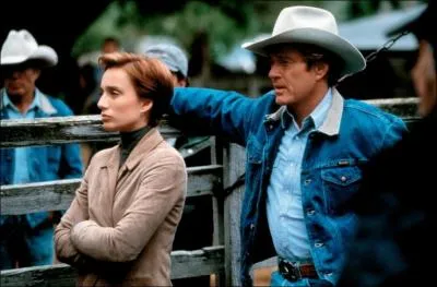 Quelle jeune actrice a dbut dans 'L'Homme qui murmurait  l'oreille des chevaux' de Robert Redford ?