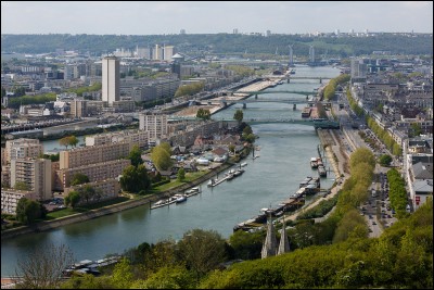 La Seine est le plus long fleuve de France.