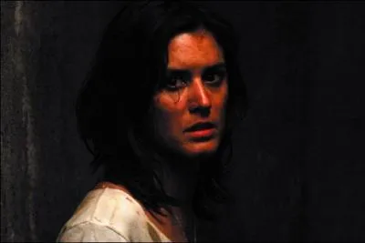 Dans quel pays se passe le film franais 'Ils' ?