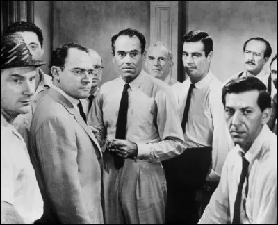 Combien y a-t-il d'hommes en colère d'après le film de Sidney Lumet ?