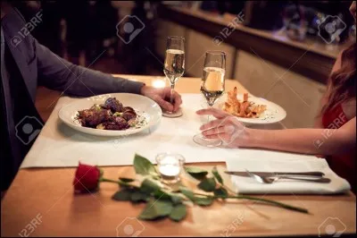 Les herbes fines entrent aussi dans la composition de plats pour les soirées amoureuses. La sauge, le romarin, la menthe fonctionnent très bien, ainsi que l'herbe dite des satyres. Quelle est cette dernière ?