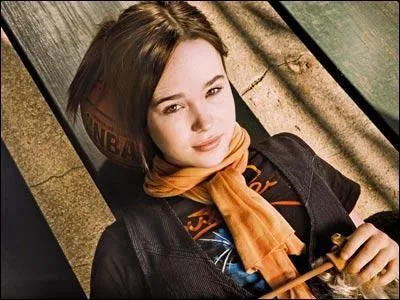 Qu'arrive-t-il  la jeune 'Juno' dans le film ponyme ?