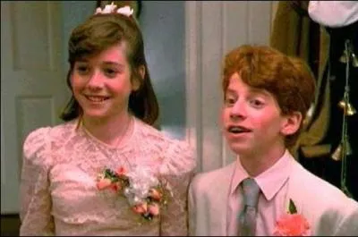 Dans le film 'J'ai pous une extra-terrestre' qui incarne l'extra-terrestre ?