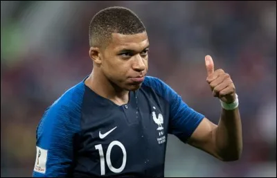 Tu... un vrai fan des Bleus, toi !