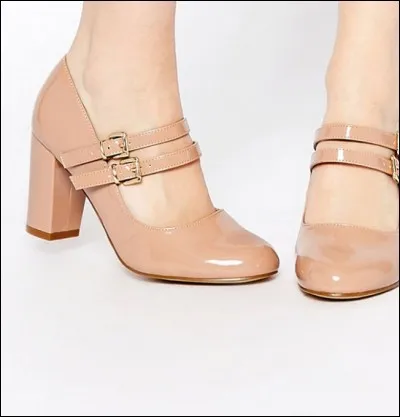 Ok, pas la nouvelle mode, mais jolies chaussures. Comment les appelle-t-on ?