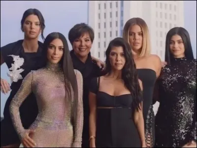 Quel âge a-t-elle lors du premier épisode de "L' Incroyable famille Kardashian" ?