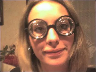 Un myope voit de prs mais pas de loin.