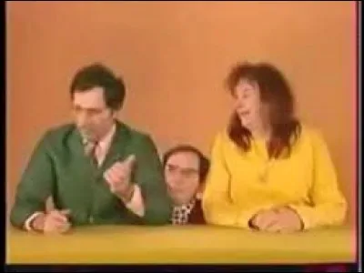 ''Coming out'' : Les parents Morel sont une fois de plus déçus car Olivier fait son coming out. Quelle personnalité a été la première à annoncer son homosexualité ?