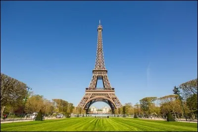 En quelle année la tour Eiffel fut-elle construite ?