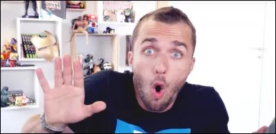 Avec qui a-t-il une autre chaîne Youtube ?