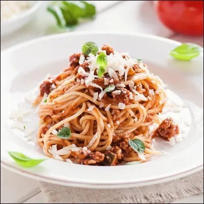 Avec quelle viande fait-on les pâtes à la bolognaise ?